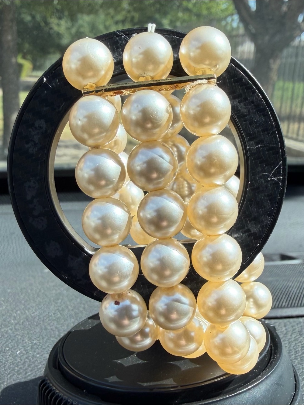Classic Pearl Stretch Bracelet - Cream Pearl